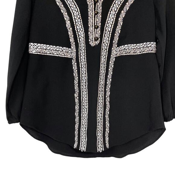 Rungolee Women’s Size XS Black Embroidered Button Front 3/4 Sleeve Boho Top - Picture 3 of 10